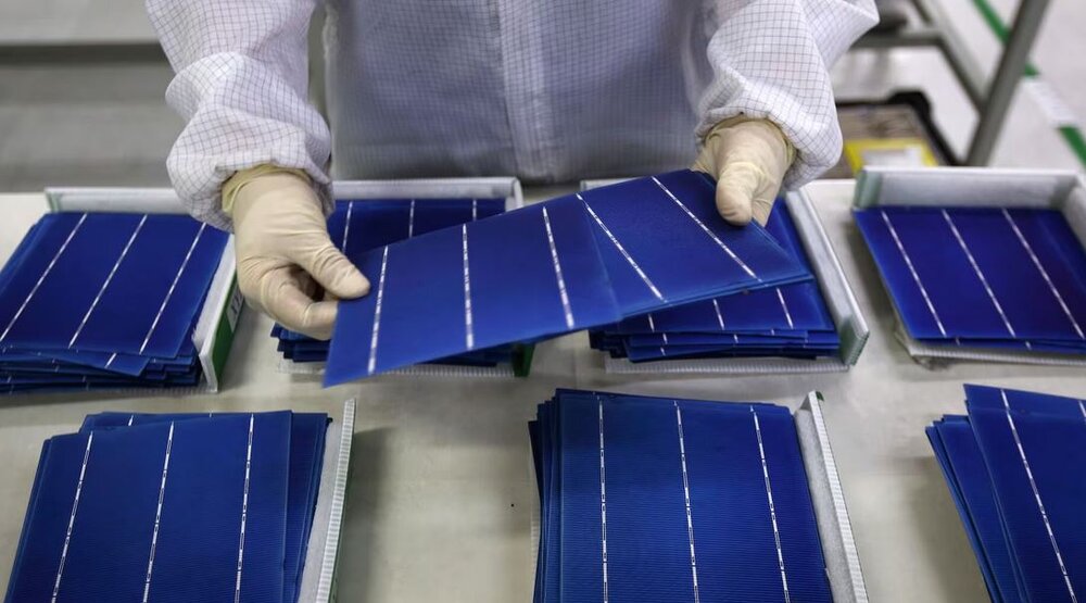 ایران در لبه دستیابی به انرژی پاک با استفاده از پتانسیلهای معدنی در تولید پنل های خورشیدی