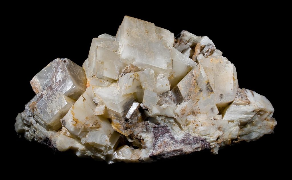 Strategic Export of High-Purity Dolomite: Kimia Kani Nasr’s Role in Regional Industrial Growth